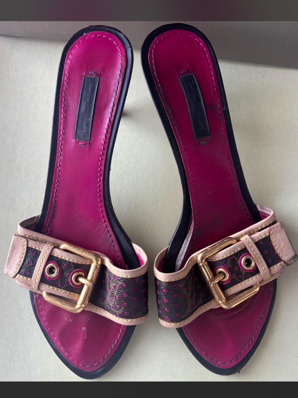 Vintage Louis Vuitton slip-on kitten heels